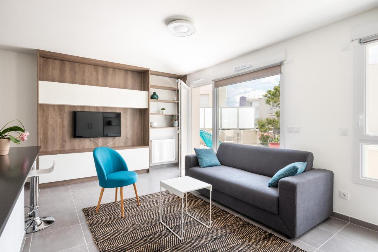 Appartement De Standing Avec Grande Terrasse 빌뢰르반 외부 사진